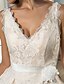 abordables Vestidos de novia-Corte en A Escote en Pico Capilla Encaje Vestidos de novia hechos a medida con Cinta / Lazo / Flor por LAN TING BRIDE®