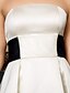billige Brudekjoler-A-linje Brudekjoler Stropløs Knælang Satin Stropløs Små Hvide Kjoler Bryllupskjoler i Farve med Rosette Bælte / bånd 2020