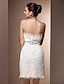 זול שמלות כלה-מעטפת \ עמוד שמלות חתונה לב (סוויטהארט) קצר \ מיני תחרה סטרפלס שמלות לבנות קטנות עם סרט פרח 2020