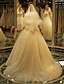olcso Menyasszonyi ruhák-Esküvői ruhák Seprűuszály A-vonalú Hosszú ujj V-alakú Csipke Val vel Gyöngydíszítés Rátétek 2023 Menyasszonyi ruhák