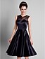 Χαμηλού Κόστους Κοκτέιλ Φορέματα-Γραμμή Α Εφαρμοστό &amp; Εμβαζέ Κοκτέιλ Φορέματα χαριτωμένο στυλ Φόρεμα Κοκτέιλ Πάρτι Μέχρι το γόνατο Αμάνικο Λαιμός ψευδαίσθησης Δαντέλα με Δαντέλα 2022 / Μικρό Μαύρο Φόρεμα