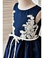 baratos Vestidos para Menina das Flores de Casamento-Linha A Até os Joelhos Vestido para Meninas das Flores - Cetim Sem Manga Scoop pescoço com Apliques Botões Faixa / Fita de LAN TING BRIDE®