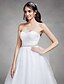 olcso Menyasszonyi ruhák-Esküvői ruhák A-vonalú Szív-alakú Ujjatlan Kápolnauszály Tüll Menyasszonyi ruhák Val vel Csipke Gyöngydíszítés 2023