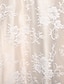 olcso Menyasszonyi ruhák-Mennyegző Nyitott hátrész Kis fehér szoknyák Boho Esküvői ruhák A-vonalú Nyak csónak Háromnegyedes Hosszú Csipke szaténon Menyasszonyi ruhák Val vel Csipke Pántlika / szalag 2023
