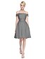 رخيصةأون فساتين الاشبينات-A-Line Off Shoulder Knee Length Satin Bridesmaid Dress with Bow(s)