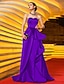 billige Aftenkjoler-A-Line Celebrity Style Prom Formal Evening Military Ball Dress Sweetheart Neckline Sleeveless Sweep / Brush Train Satin with Sash / Ribbon Pleats Appliques 2021