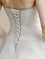 preiswerte Hochzeitskleider-A-Linie Hochzeitskleider Trägerlos Asymmetrisch Organza Ärmellos Rückenfrei mit Geraffter Rock Perlenstickerei Applikationen 2021