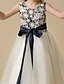 preiswerte Kleider für die Blumenmädchen-A-Linie Tee-Länge Blumenmädchenkleid Süßes Ballkleid Satin mit Schärpe / Band Fit 3-16 Jahre