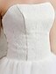 preiswerte Hochzeitskleider-Ballkleid Hochzeitskleider Trägerlos Boden-Länge Spitze mit Tüll-Overlay Trägerlos Vintage inspiriert mit Spitze 2022