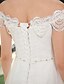 Χαμηλού Κόστους Νυφικά Φορέματα-Γραμμή Α Φορεματα για γαμο Ώμοι Έξω Ουρά μέτριου μήκους Δαντέλα Τούλι Ιμάντες Ρομαντικό Λεπτομέρεια ψευδαίσθησης με Πέρλες Χάντρες 2022 / Ψευδαίσθηση / Βασιλικό στυλ