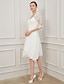 levne Svatební šaty-Šaty na hostinu Malé bílé Svatební šaty A-Linie Do V Poloviční rukáv Ke kolenům Šifón Svatební šaty S Nabírání Aplikace 2024