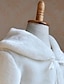 billige Pelssjal-barns fuskepels hvit frakk sjal blomsterpike wraps vinter søt holde varmen lange ermet fuskepels bryllup wraps med pom poms til bryllup