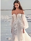 Χαμηλού Κόστους Νυφικά Φορέματα-Παραλία / Προορισμός Επίσημο Φορεματα για γαμο Γραμμή Α Ώμοι Έξω Μακρυμάνικο Ουρά μέτριου μήκους Δαντέλα Νυφικά φορέματα Με Διακοσμητικά Επιράμματα 2024