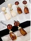 abordables Pendiente de mujer-Pendientes colgantes de resina y aleación para mujer con cuentas rojas y detalles dorados, joyas elegantes para ocasiones especiales y uso diario.