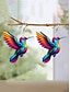 ieftine Cercel de damă-cercei cu pasăre colibri colorați – design ușor cu vitralii pentru femei, perfecți pentru ocazii casual, artistice și ținute de vacanță