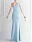 billige BLÅ-Mermaid  Trumpet Quinceanera Kjoler Elegant Kjole Bryllup Bryllup Gæst Gulvlængde Uden Ærmer En Skulder Polyester med Slids