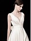 abordables robes de mariée décontractées-Robe de Mariée Robe Ball Gown Col en V Sans Manches Asymétrique Taffetas Robes de Mariée Avec Plis Poche