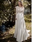 preiswerte Hochzeitskleider-Lässige Hochzeitskleider A-Linie Strandhochzeit Scalloped Neck Boho Barpque Spitze Langarm Sweep  Brush Train Spitze Brautkleider Falten Chiffon
