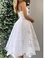 abordables Robes de cocktail-Robe cocktail A-Ligne Élégante Robe de douche nuptiale Robe d&#039;invité de mariage blanche Longueur midi Sans manches Col cœur Appliqué en dentelle florale