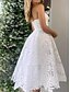 abordables Robes de cocktail-Robe cocktail A-Ligne Élégante Robe de douche nuptiale Robe d&#039;invité de mariage blanche Longueur midi Sans manches Col cœur Appliqué en dentelle florale