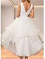 abordables Petits robes blanches-Petite robe blanche d&#039;engagement Robes de douche nuptiale Robes de mariage A-Ligne Col en V Sans manches Asymétrique Satin Robes de mariée avec plis Drapés