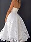 abordables Robes de cocktail-Robe cocktail A-Ligne Élégante Robe de douche nuptiale Robe d&#039;invité de mariage blanche Longueur midi Sans manches Col cœur Appliqué en dentelle florale