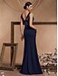 billiga Semi-formell / Cocktail-Mermaid  Trumpet Quinceanera Klänningar Elegant Klänning Formell Bröllop Golvlängd Ärmlös V-hals Satäng Rygglös med Slits