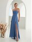 billiga Brudtärneklänningar-A-linjeformade quinceanera-klänningar Elegant klänning formell bröllop golvlängd ärmlös bandeau chiffon rygglös med slits