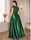 billige Semi-formell / Cocktail-A-Linje Plus Size Kjoler Elegant Kurve Kjole Formal Bryllup Gulvlengde Korte Ermer V Hals Sateng Uten Rygg med Feller