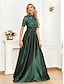 billiga Semi-formell / Cocktail-A-Löpare Quinceanera Klänningar Elegant Klänning Formell Bröllop Golvlängd Kort ärm Rundad Halsringning Polyester med Plisseringar