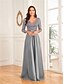 billige Semi-formel / Cocktail-A-Linje quinceanera kjoler elegant kjole formel bryllup gulvlængde langærmet V-hals satin med folder