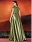 billige Semi-formell / Cocktail-A-Linje Plus Size Kjoler Elegant Kurve Kjole Formal Bryllup Gulvlengde Korte Ermer V Hals Sateng Uten Rygg med Feller