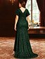 economico Lunghezza del pavimento-Abito a sirena trombetta A lunghezza terra Abito da matrimonio Abiti formali Abito da sera Abito per madre della sposa Maniche corte Collo a V Elegante Vintage Taglie forti con paillettes con