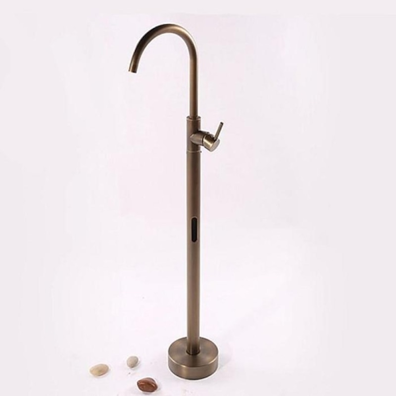 Antique Brass Bathtub Faucet Freestanding, 360 Swivel Spout Floor Mount Bath Tub Shower Filler Mixer Taps, Vintage Free Standing Clawfoot Tub with Hot and Cold Water Hose3