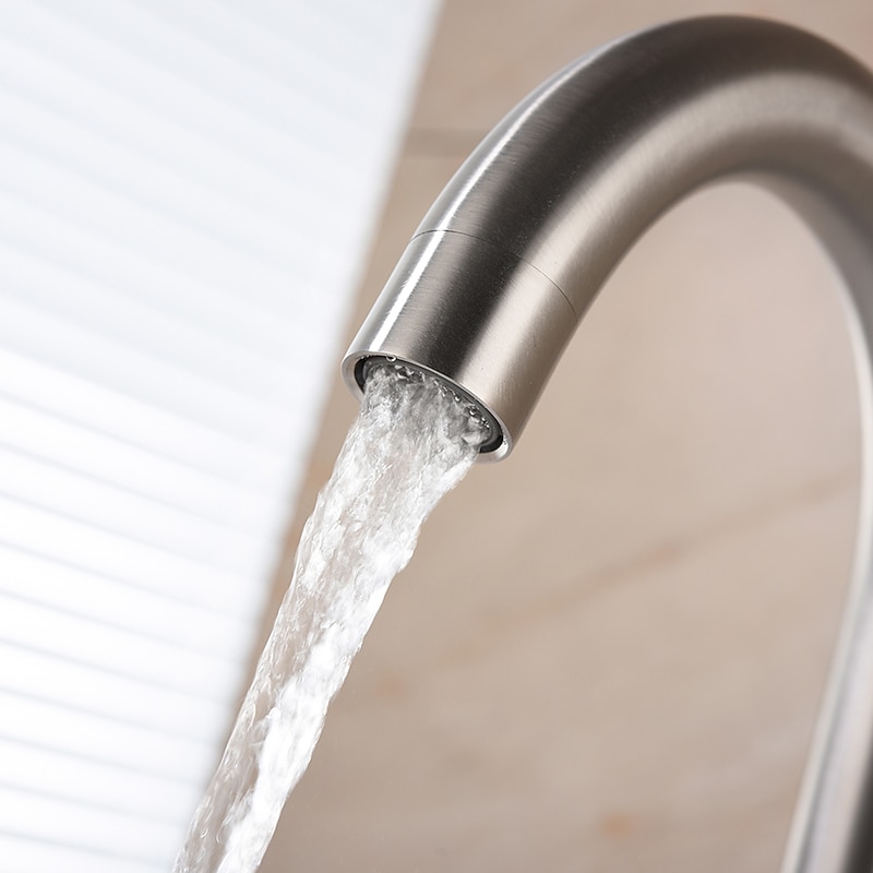 Stainless Steel Bathroom Sink Faucet Brushed Bath Taps Single Handle One Hole Adjustable Cold and Hot Water3