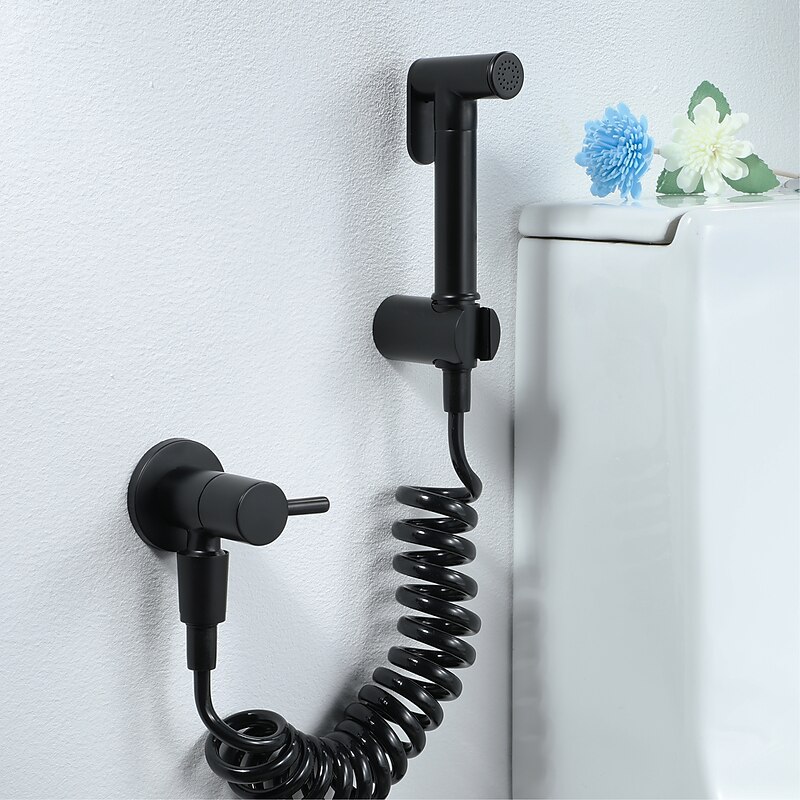 Single hole Bidet BlackToilet Handheld bidet Sprayer Self-Cleaning Contemporary2