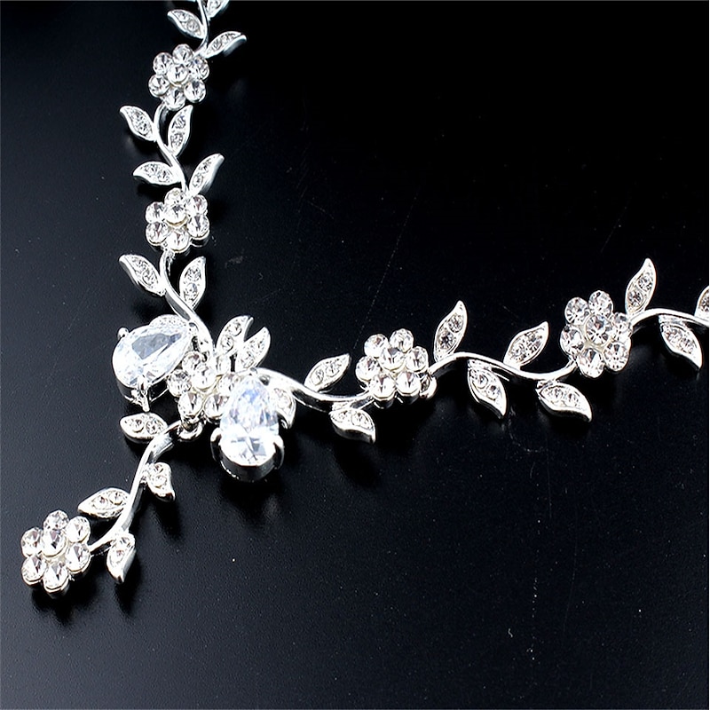 1 set Bridal Jewelry Sets For Women's White Party Wedding Rhinestone Alloy Link / Chain Drop Flower Botanical / Gift / Engagement dress to impress4