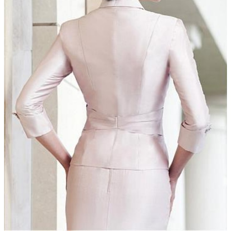 Two Piece Sheath Mother of the Bride Dress Church Elegant Plus Size Jewel Neck Knee Length Satin Sleeveless with Crystals Ruching Race Day Dress3