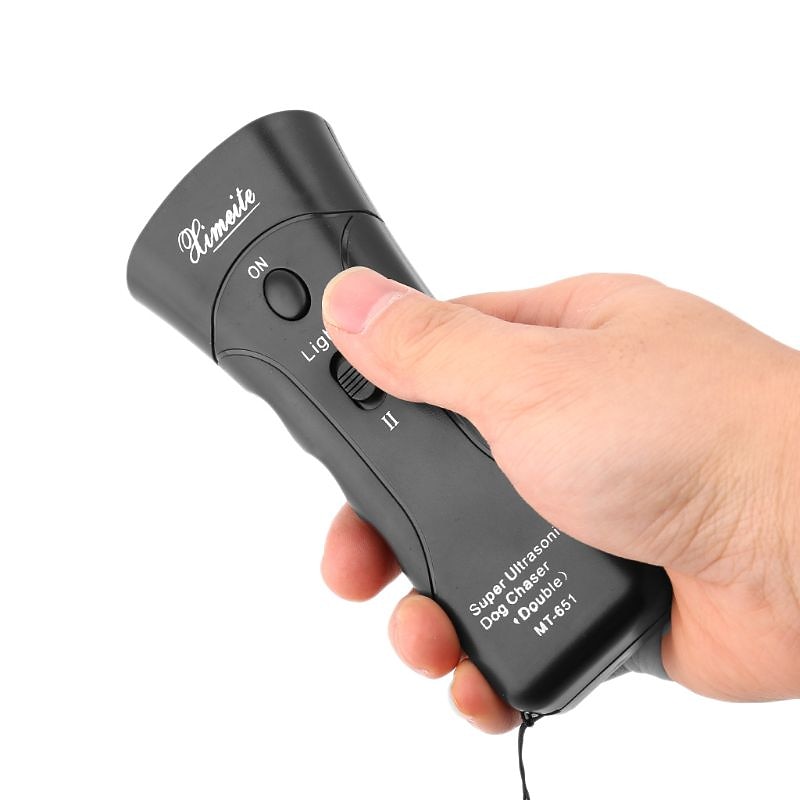 New Ultrasonic Dog Chaser Aggressive Attack Repeller Trainer LED Flashlight training Repeller Control Anti Bark Barking2