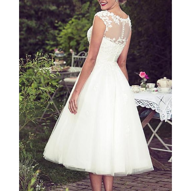 Bridal Shower Vintage 1940s / 1950s Little White Dress Bridal Shower Dresses Wedding Dresses A-Line Illusion Neck Sleeveless Tea Length Lace Bridal Gowns With Appliques2