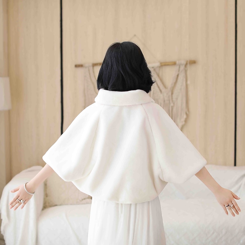 Long Sleeve Capes Faux Fur White Coat Wedding / Party / Evening Women's Wrap With Crystal Brooch4