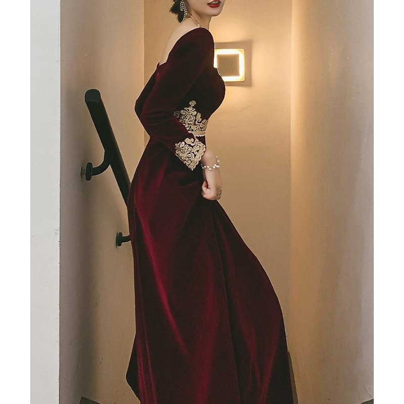 A-Line Prom Black Dress Vintage Dress  Party Wear Floor Length Long Sleeve Scoop Neck Fall Wedding Guest Velvet with Appliques  dress to impress2