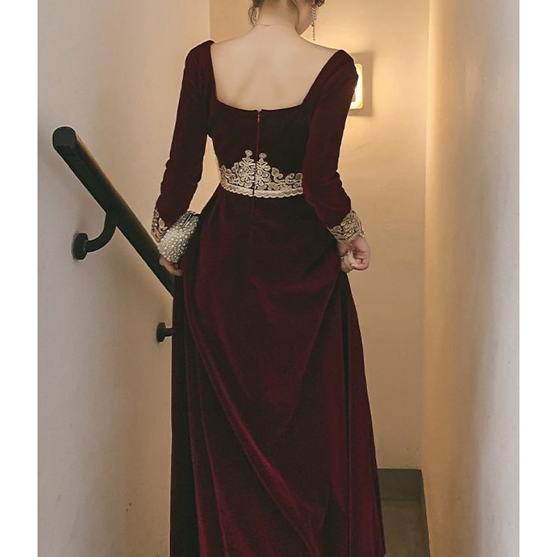 A-Line Prom Black Dress Vintage Dress  Party Wear Floor Length Long Sleeve Scoop Neck Fall Wedding Guest Velvet with Appliques  dress to impress3