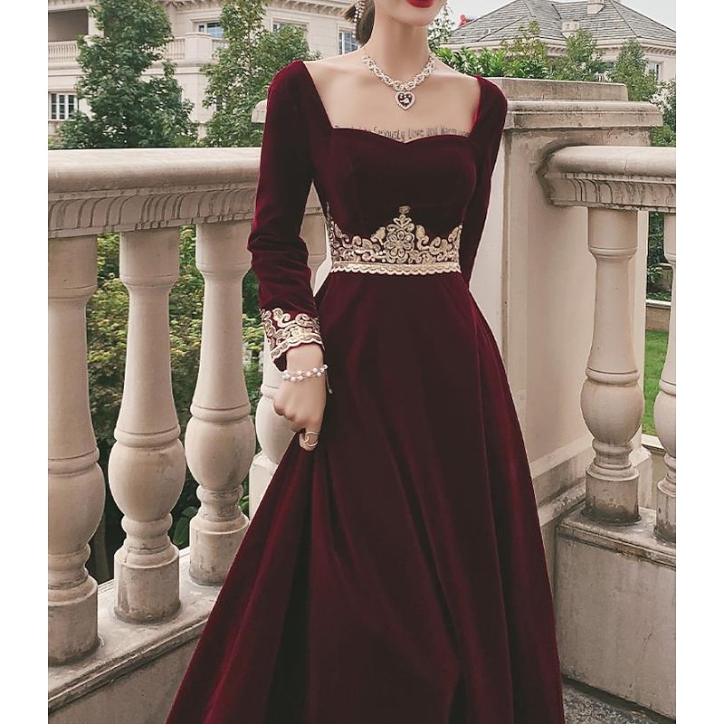 A-Line Prom Black Dress Vintage Dress  Party Wear Floor Length Long Sleeve Scoop Neck Fall Wedding Guest Velvet with Appliques  dress to impress4