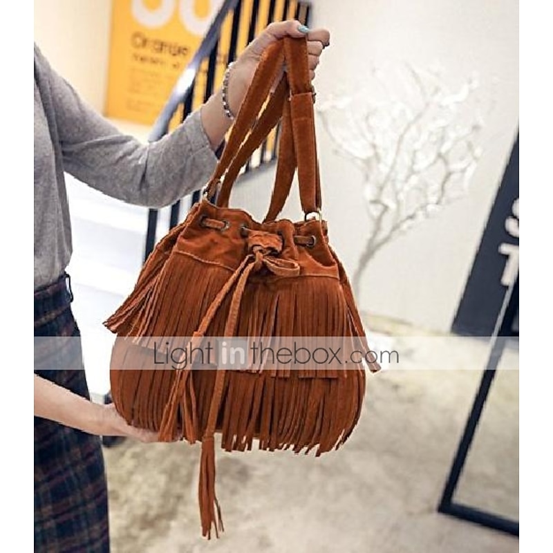 Women's Suede Fringe Bucket Bag – Boho Style Drawstring Crossbody Purse for Music Festivals, Casual Outings, and Weekend Getaways3