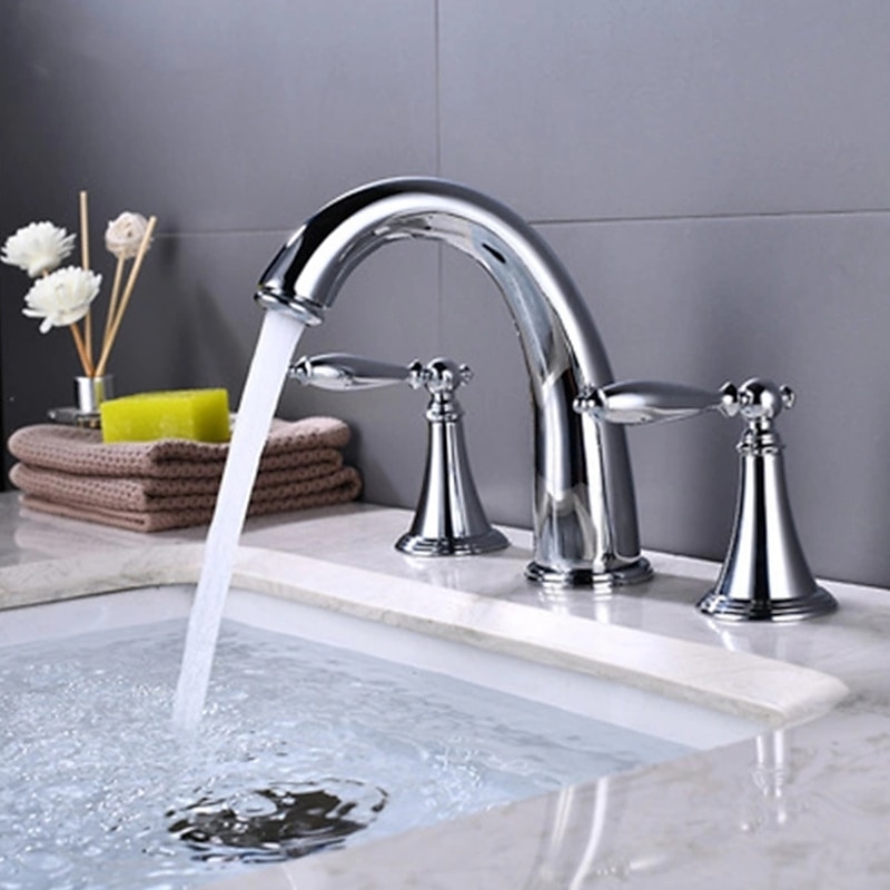 Bathroom Sink Faucet - Widespread Electroplated Widespread Two Handles Three Holesbath Taps3