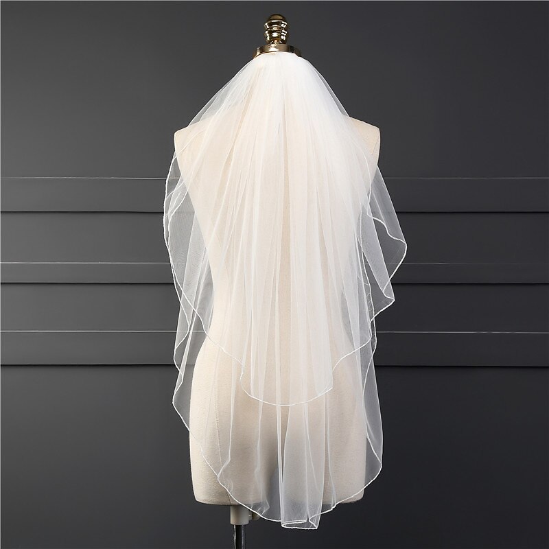 Two-tier Classic Style Wedding Veil Fingertip Veils with Solid Tulle