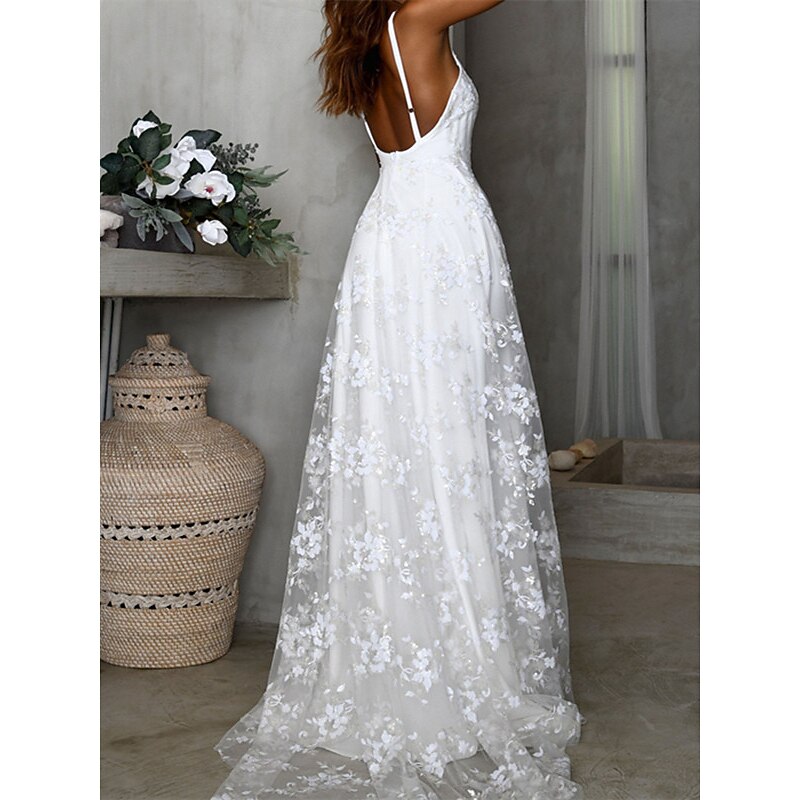 Beach Wedding Dresses A-Line Camisole V Neck Spaghetti Strap Court Train Lace Bridal Gowns With Appliques Split Front3