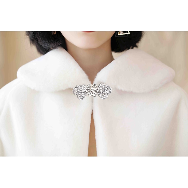 Long Sleeve Capes Faux Fur White Coat Wedding / Party / Evening Women's Wrap With Crystal Brooch3