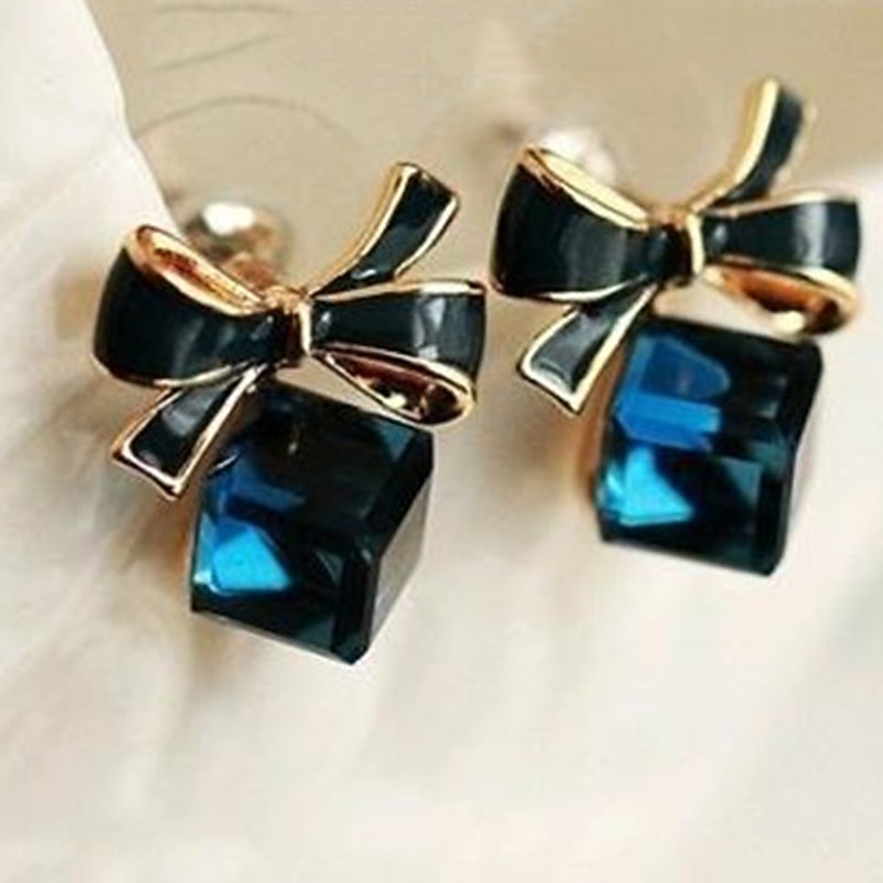 Chic & Modern Street Geometry Earring / Elegant Charm Cube and Bowknot Earrings for Woman/ Party / Dailywear4